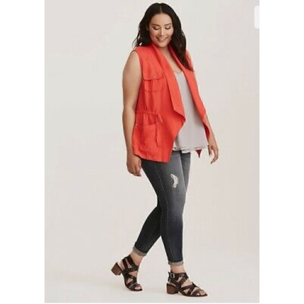 Torrid| Linen | Large| with Pockets| Utility Vest - Picture 8 of 12